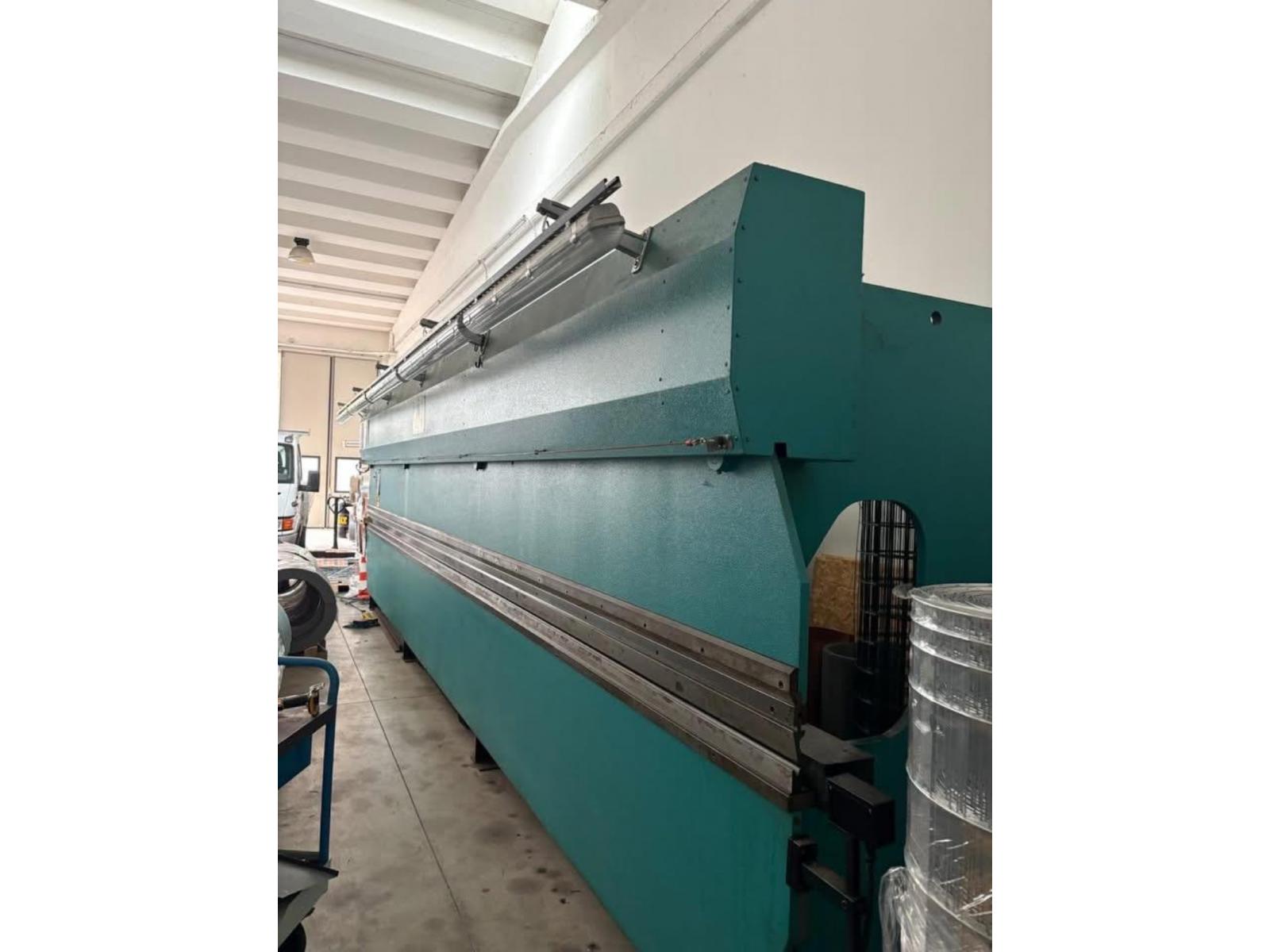 PRESSA PIEGATRICE GABELLA 8 MT