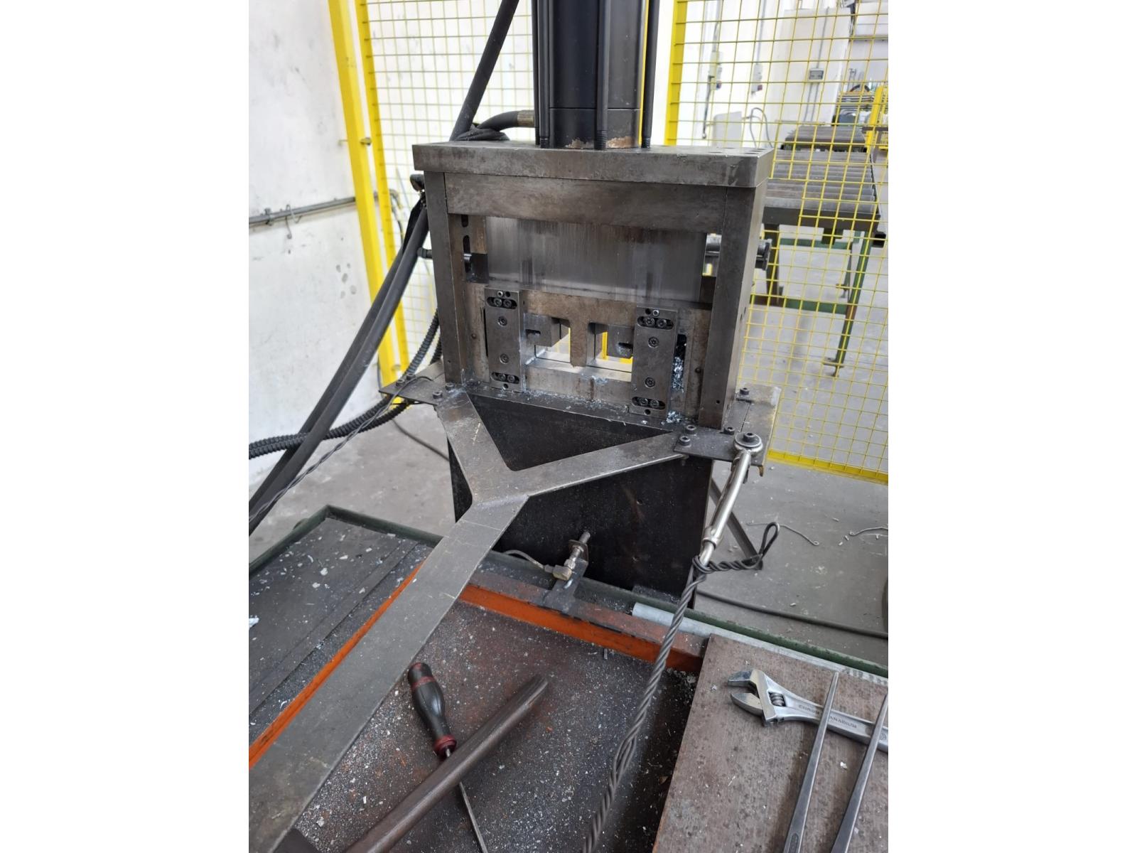 PROFILATRICE ROSSI 12 PASSAGGI