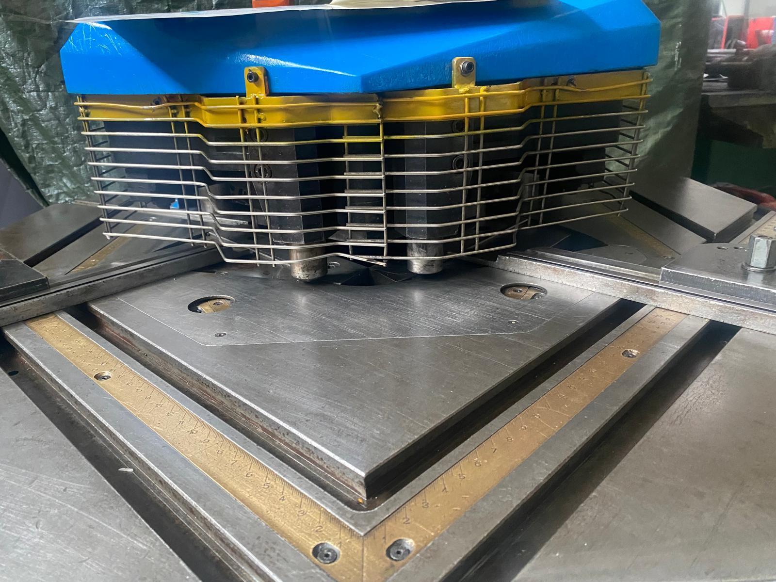 SCANTONATRICE EUROMAC 220/6S