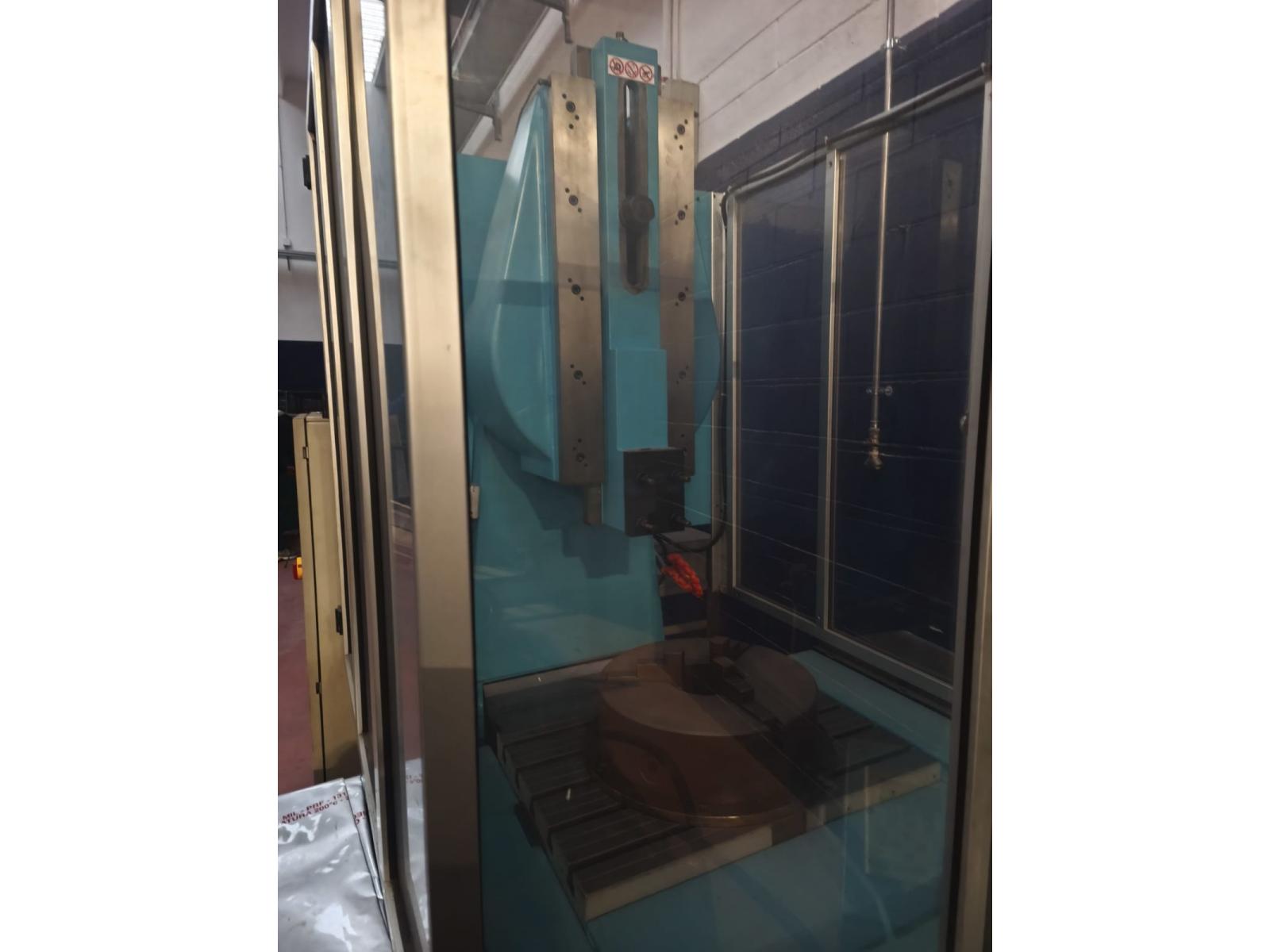 STOZZATRICE CON CORSA DA 300 MM