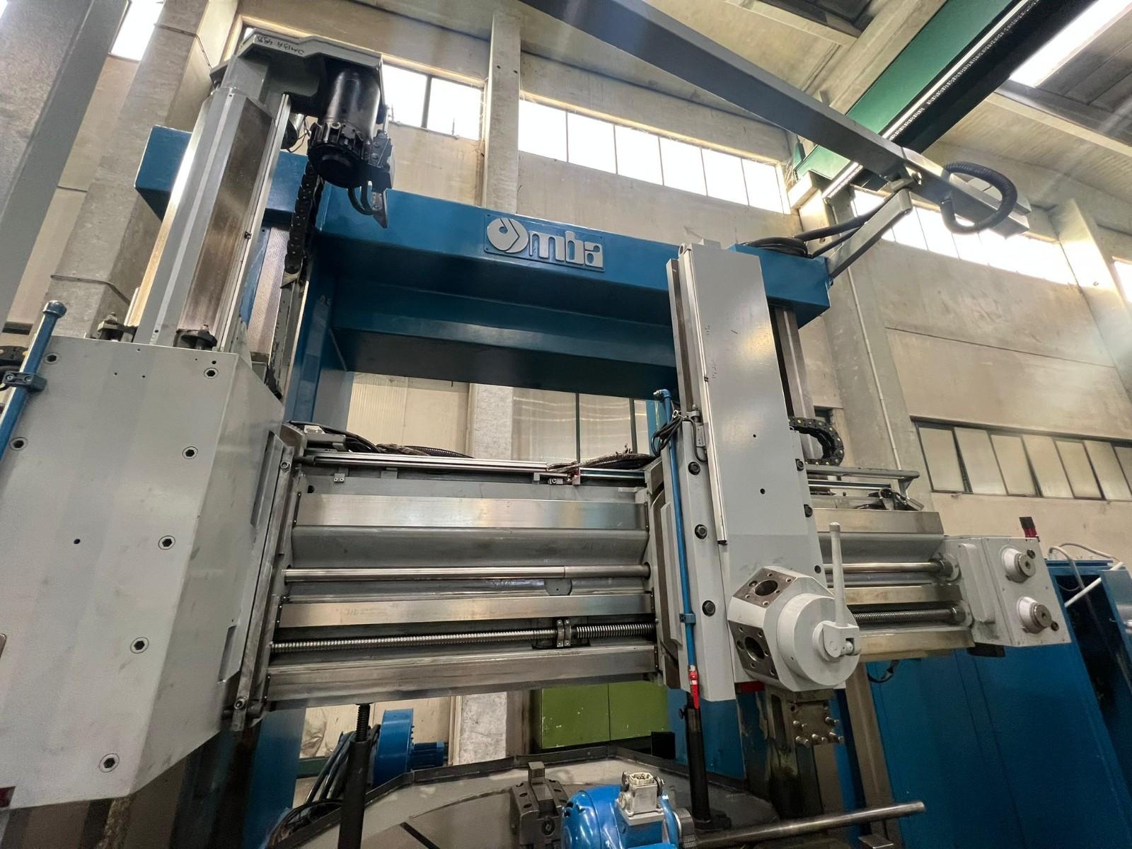 TORNIO VERTICALE OMBA TV 215 CNC