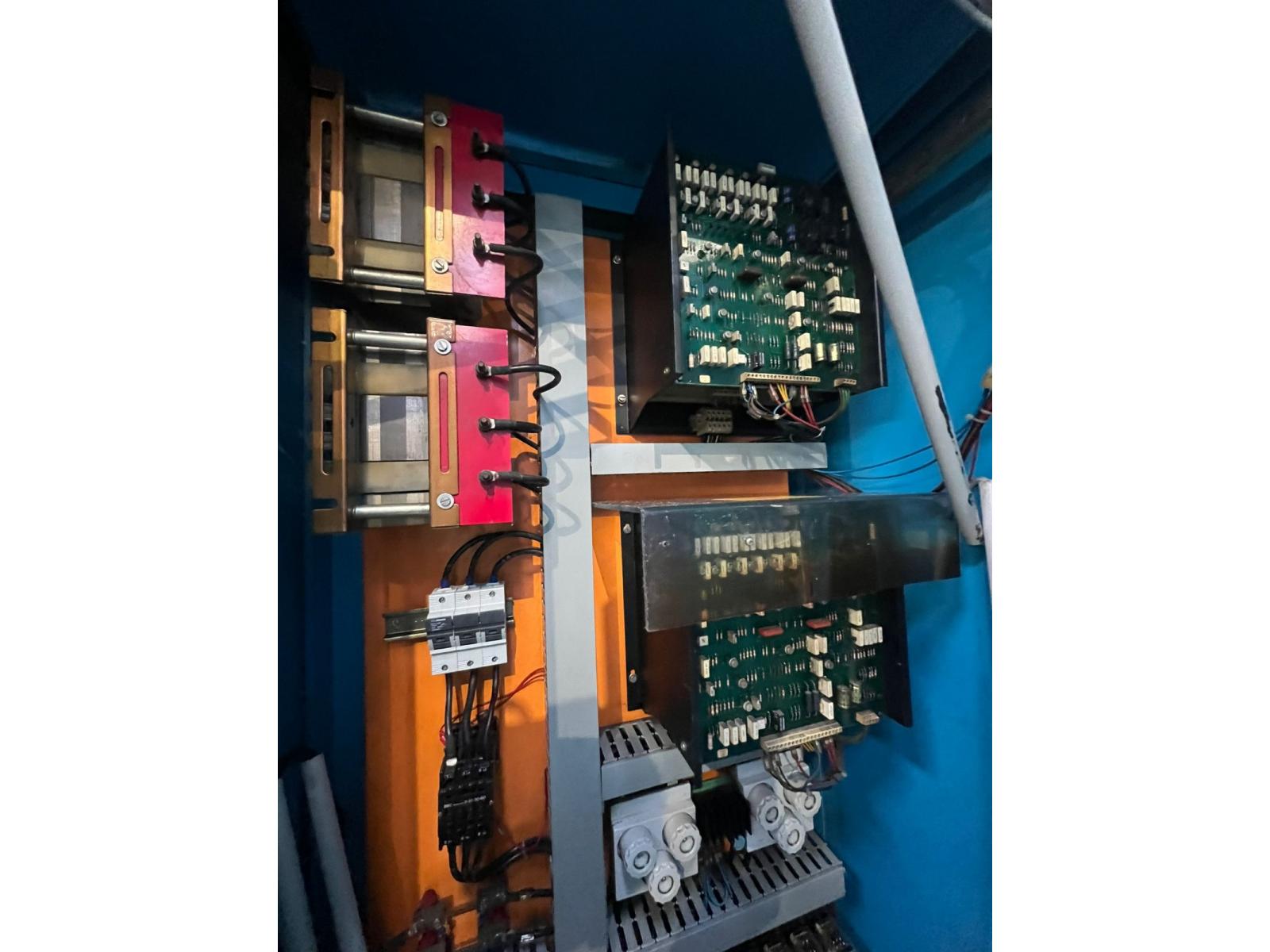 TORNIO VERTICALE OMBA TV 215 CNC