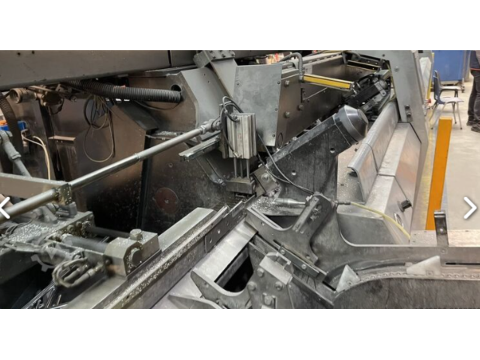 TRONCATRICE BEWO SCF-90 Quattro