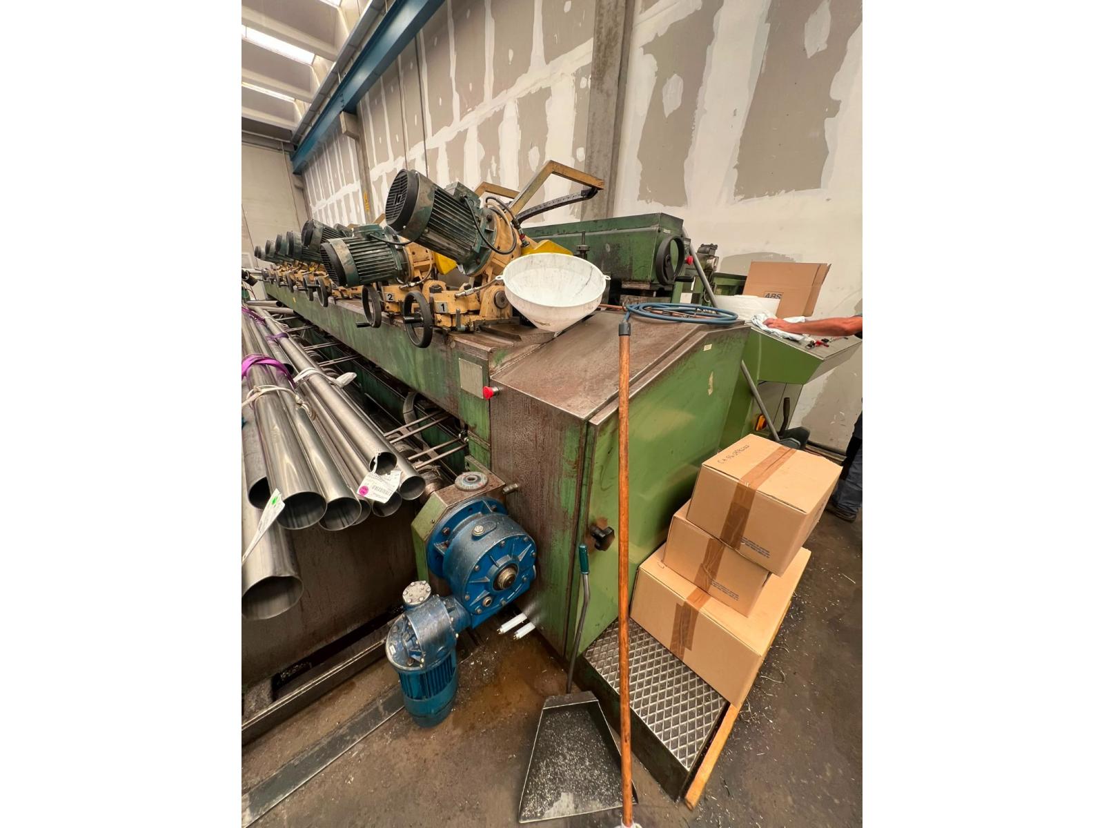 Troncatrice multipla MAIR TRA 2000 con caricatore