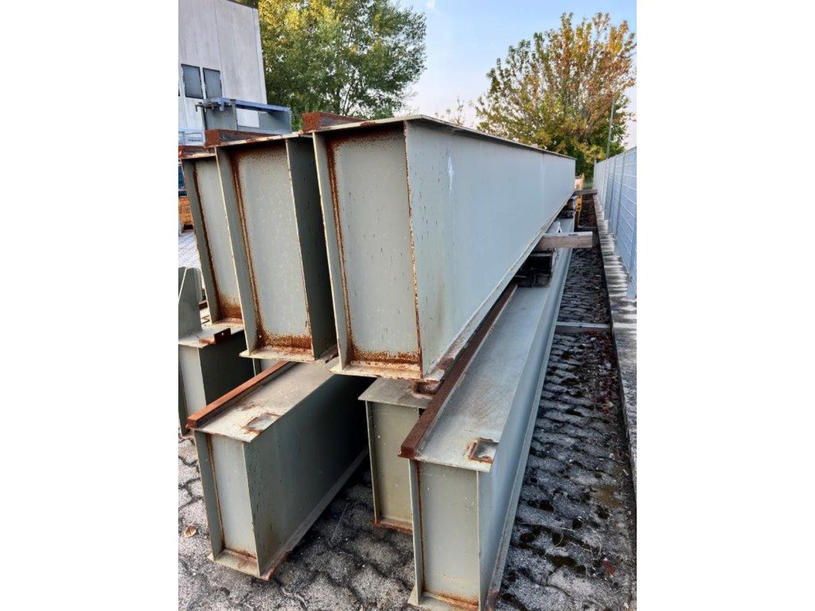 vie di corsa portata 8 ton 12 pezzi da 8400mm  larghezza 260mm