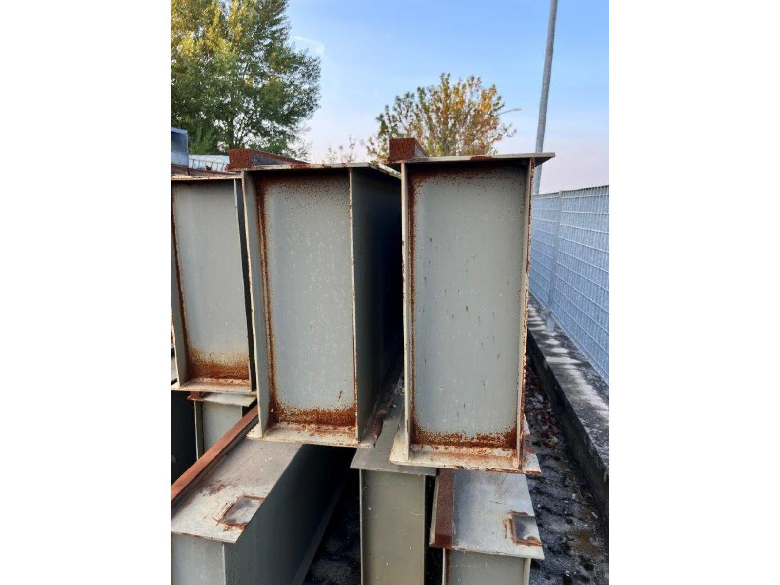 vie di corsa portata 8 ton 12 pezzi da 8400mm  larghezza 260mm