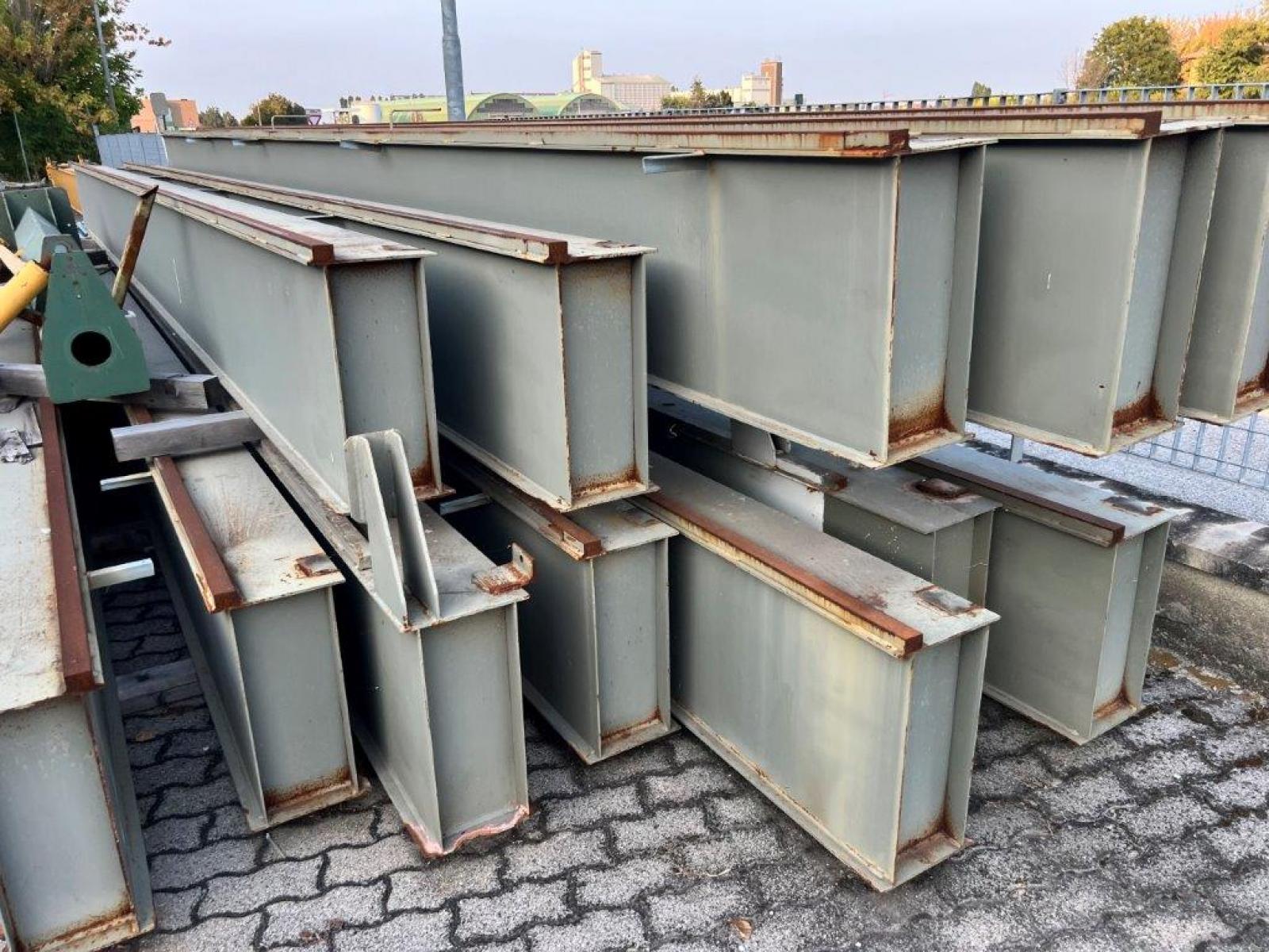vie di corsa portata 8 ton 12 pezzi da 8400mm  larghezza 260mm